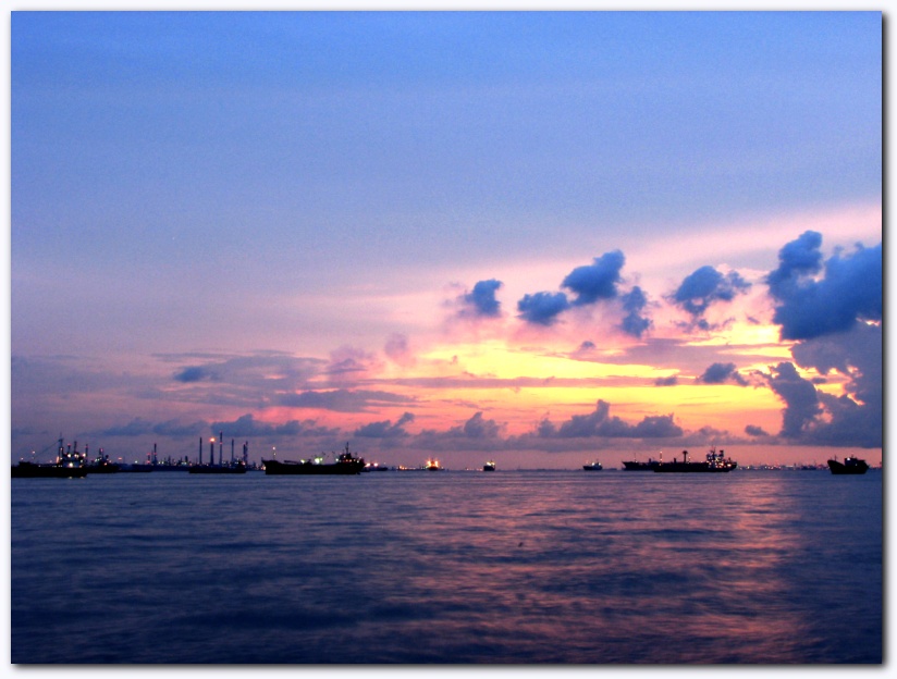 802x601 pixels (145K)