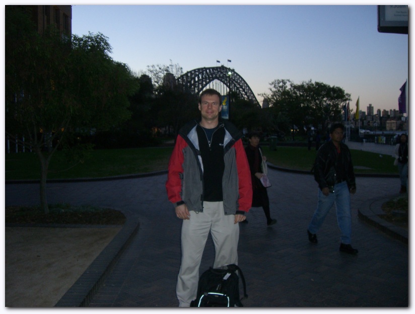 802x601 pixels (125K)