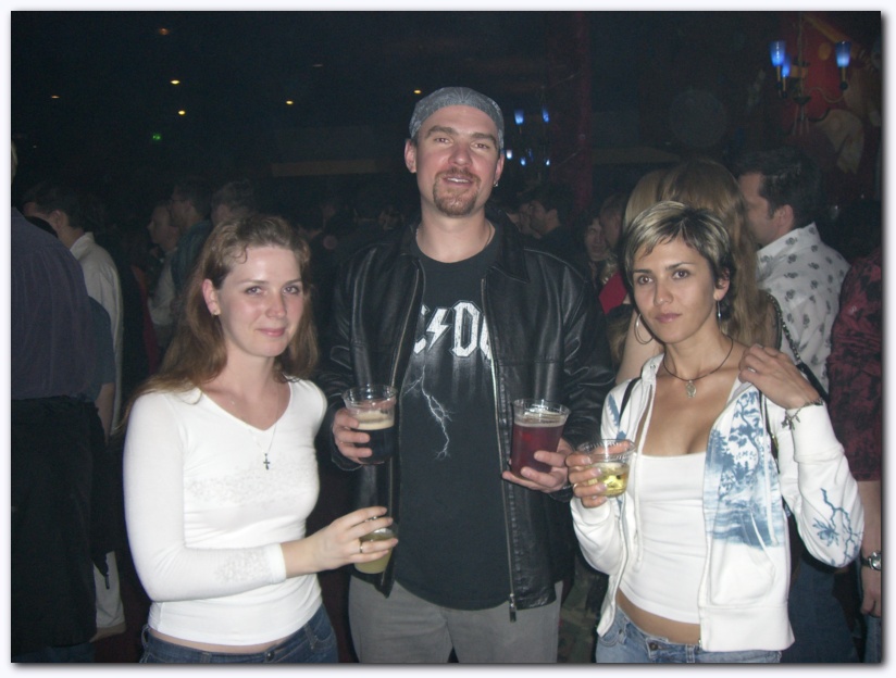 802x601 pixels (145K)