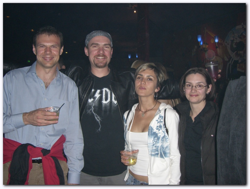 802x601 pixels (145K)